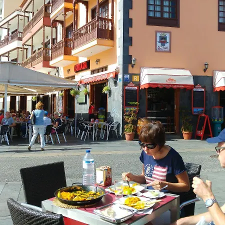 Modern In Candelaria, 130 M² With Shared Pool דירה קנדלריה