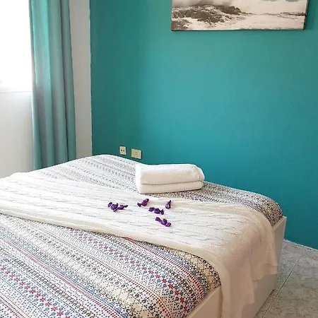 Modern In Candelaria, 130 M² With Shared Pool דירה