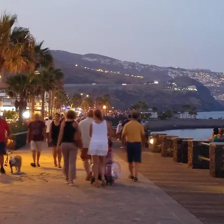 דירה Modern In Candelaria, 130 M² With Shared Pool קנדלריה