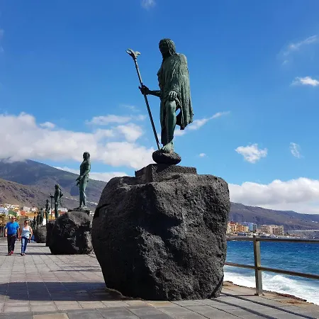 Modern In Candelaria, 130 M² With Shared Pool * קנדלריה