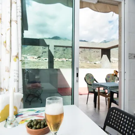 Mountain View With Pool Apartment *